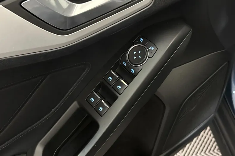 Ford Focus din 2021 cu 83.293 km - oferta FOR242327 - foto 14