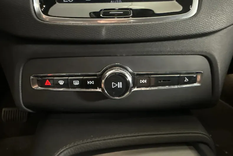 Volvo XC90 din 2021 cu 126.916 km - oferta VOL242328 - foto 18