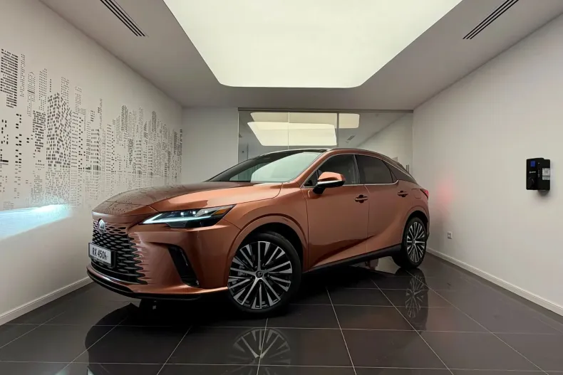Lexus Seria RX din 2026 cu 6 km - oferta LEX242341 - foto 1