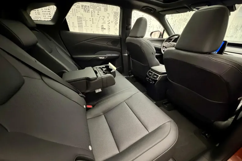 Lexus Seria RX din 2026 cu 6 km - oferta LEX242341 - foto 33