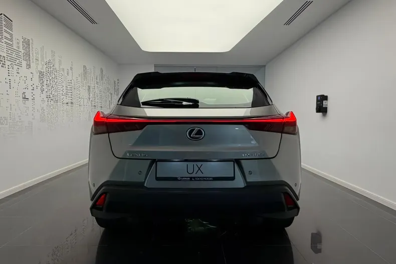 Lexus UX din 2026 cu 3 km - oferta LEX242342 - foto 8