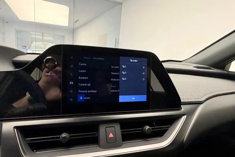 Lexus UX din 2026 cu 3 km - oferta LEX242342 - foto 22