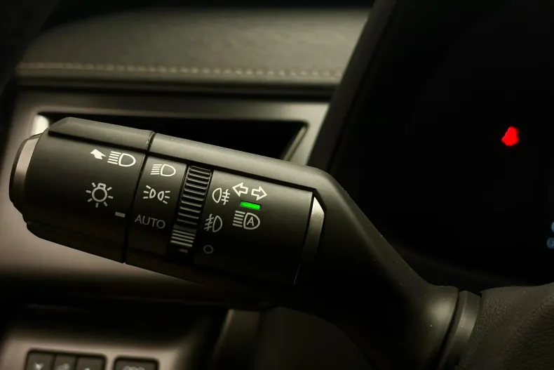 Lexus UX din 2026 cu 3 km - oferta LEX242342 - foto 32