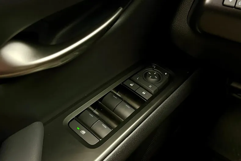 Lexus UX din 2026 cu 3 km - oferta LEX242342 - foto 33