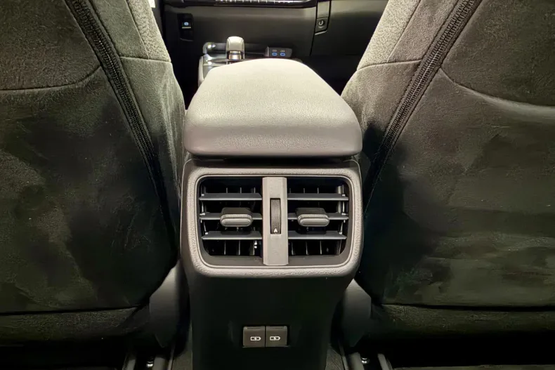 Lexus UX din 2026 cu 3 km - oferta LEX242342 - foto 36