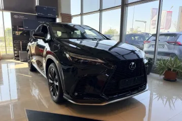 Lexus Seria NX din 2025 - oferta LEX242345