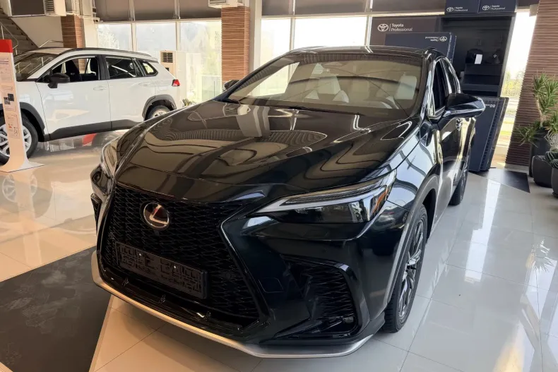 Lexus Seria NX din 2025 cu 5 km - oferta LEX242345 - foto 2