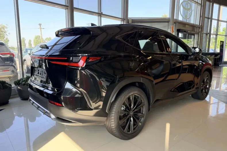 Lexus Seria NX din 2025 cu 5 km - oferta LEX242345 - foto 3