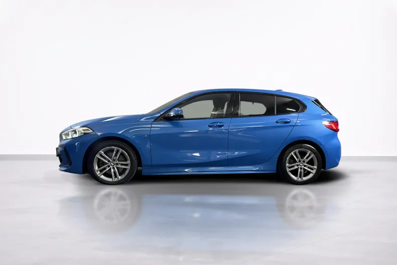 BMW 118i (Seria 1) din 2023 cu 43.662 km - oferta BMW242348 - foto 2