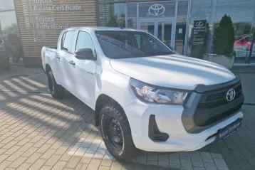 Toyota Hilux din 2023 - oferta TOY242359