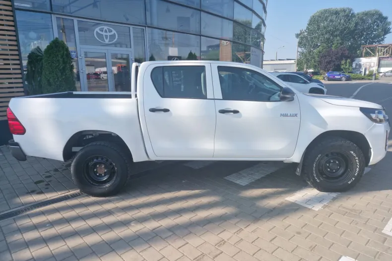Toyota Hilux din 2023 cu 73.620 km - oferta TOY242359 - foto 4