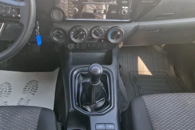 Toyota Hilux din 2023 cu 73.620 km - oferta TOY242359 - foto 13