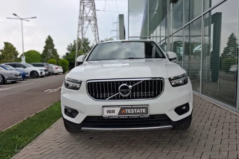 Volvo XC40 din 2022 cu 44.683 km - oferta VOL242360 - foto 2