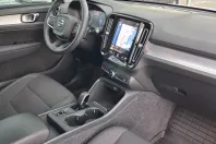 Volvo XC40 din 2022 cu 44.683 km - oferta VOL242360 - foto 31