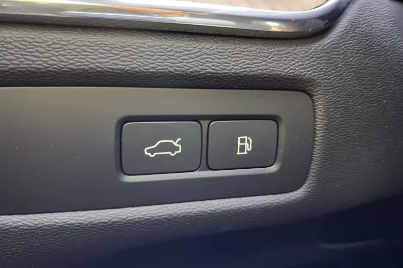 Volvo XC60 din 2026 cu 3.167 km - oferta VOL242361 - foto 17