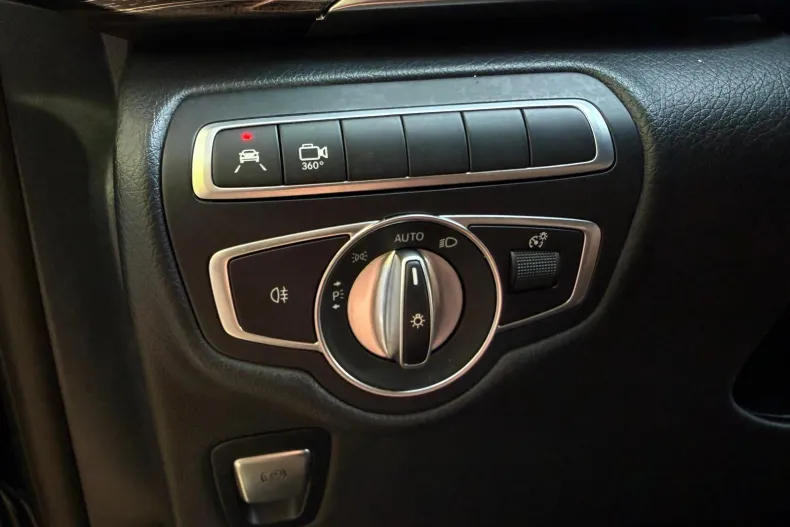 Mercedes-Benz V 250 (Clasa V) din 2022 cu 176.800 km - oferta MER242369 - foto 17