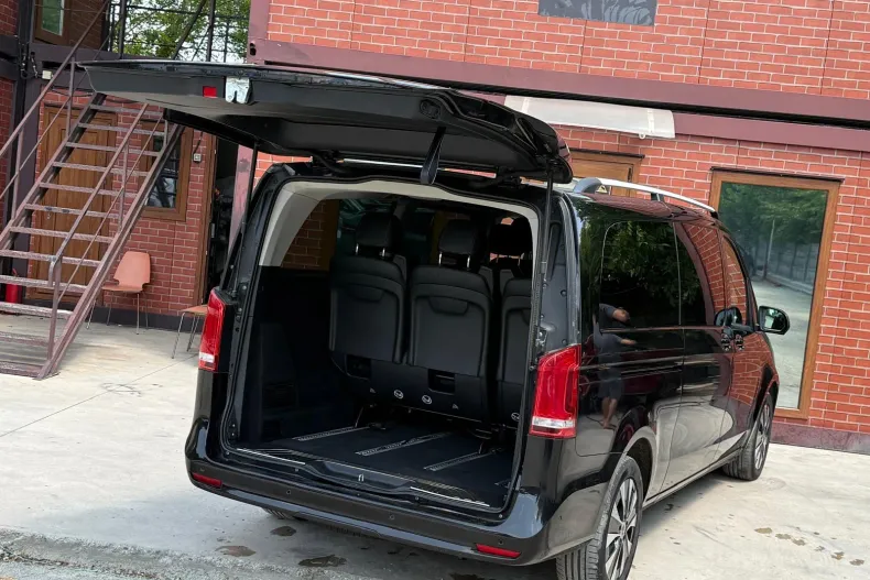 Mercedes-Benz V 250 (Clasa V) din 2022 cu 176.800 km - oferta MER242369 - foto 34