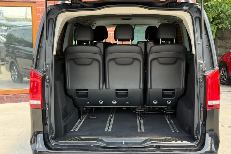 Mercedes-Benz V 250 (Clasa V) din 2022 cu 176.800 km - oferta MER242369 - foto 35