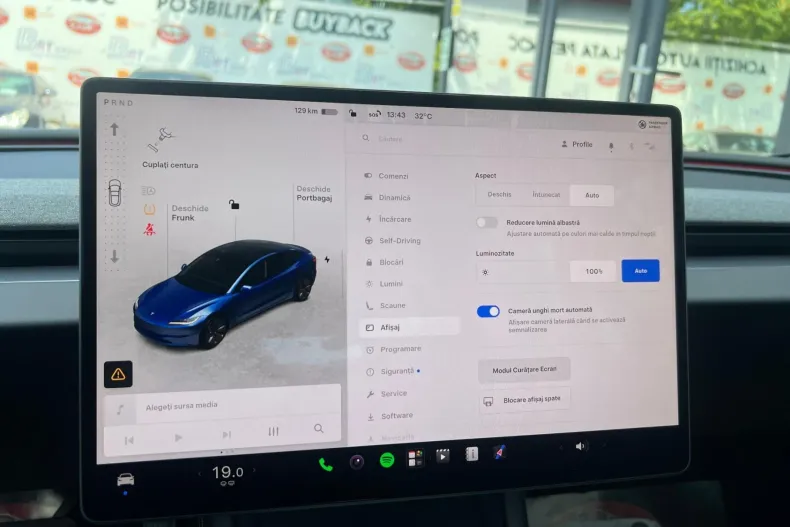 Tesla Model 3 din 2025 cu 42.248 km - oferta TES242376 - foto 25