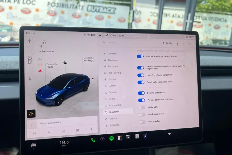 Tesla Model 3 din 2025 cu 42.248 km - oferta TES242376 - foto 27