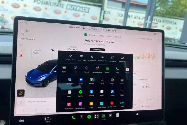 Tesla Model 3 din 2025 cu 42.248 km - oferta TES242376 - foto 33