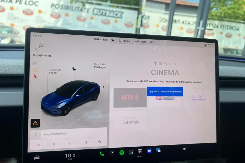 Tesla Model 3 din 2025 cu 42.248 km - oferta TES242376 - foto 35