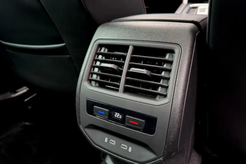 Seat Leon din 2020 cu 150.045 km - oferta SEA242379 - foto 38