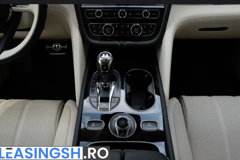 Bentley Bentayga din 2026 cu 2.900 km - oferta BEN242383 - foto 15