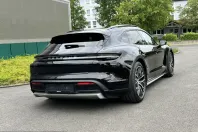 Porsche Taycan din 2022 cu 84.000 km - oferta POR242395 - foto 4