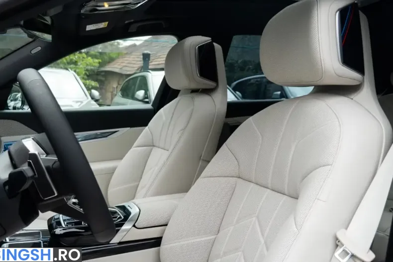 BMW 740 (Seria 7) din 2025 cu 16.500 km - oferta BMW242398 - foto 14