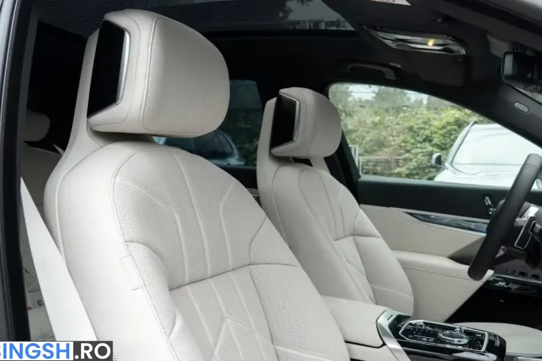 BMW 740 (Seria 7) din 2025 cu 16.500 km - oferta BMW242398 - foto 17