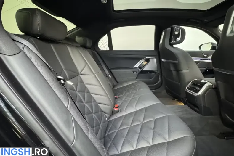 BMW 750 (Seria 7) din 2025 cu 17.700 km - oferta BMW242403 - foto 21