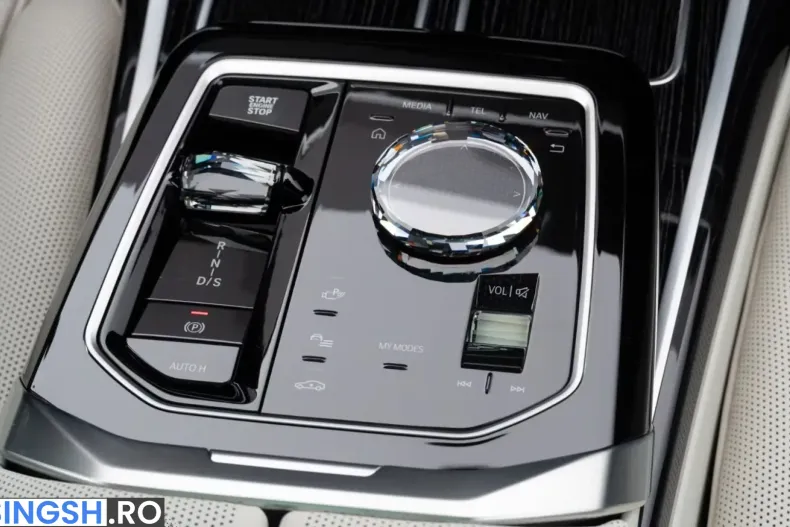 BMW 740 (Seria 7) din 2025 cu 13.500 km - oferta BMW242406 - foto 21