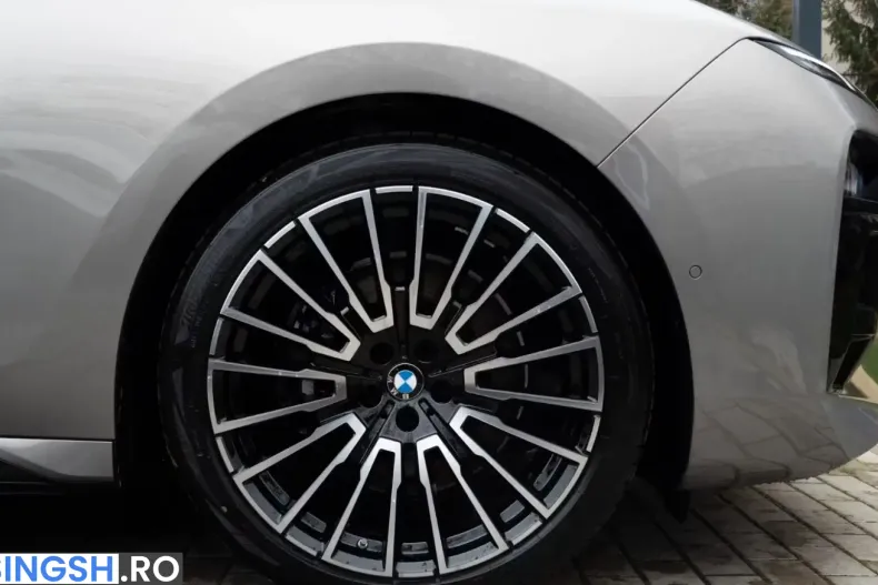 BMW 740 (Seria 7) din 2025 cu 13.500 km - oferta BMW242406 - foto 28