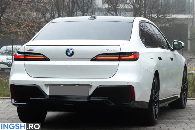 BMW 740 (Seria 7) din 2025 cu 12.000 km - oferta BMW242415 - foto 4