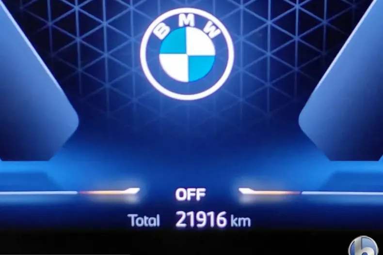 BMW 740 (Seria 7) din 2024 cu 21.950 km - oferta BMW242422 - foto 27