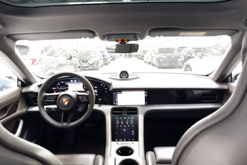 Porsche Taycan din 2022 cu 56.872 km - oferta POR242425 - foto 8