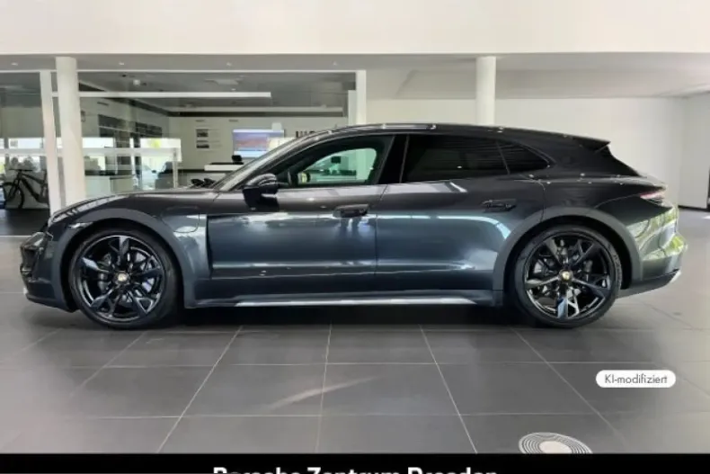 Porsche Taycan din 2023 cu 82.900 km - oferta POR242428 - foto 2