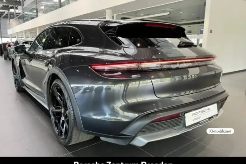 Porsche Taycan din 2023 cu 82.900 km - oferta POR242428 - foto 3