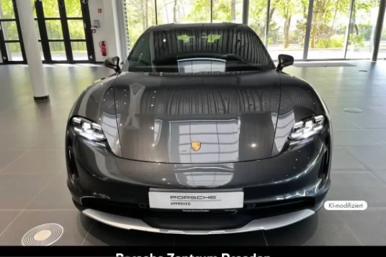 Porsche Taycan din 2023 cu 82.900 km - oferta POR242428 - foto 9
