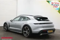 Porsche Taycan din 2022 cu 50.262 km - oferta POR242429 - foto 4