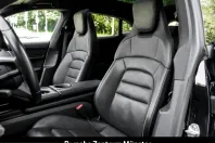 Porsche Taycan din 2023 cu 53.850 km - oferta POR242430 - foto 8