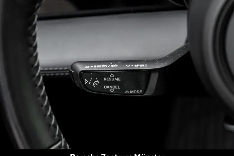 Porsche Taycan din 2023 cu 53.850 km - oferta POR242430 - foto 19