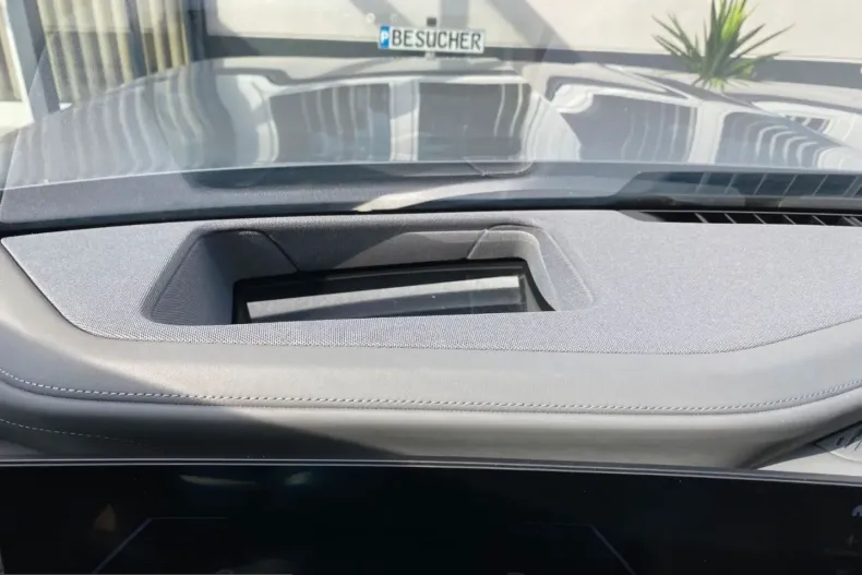 BMW i7 (Seria 7) din 2022 cu 7.258 km - oferta BMW242431 - foto 18