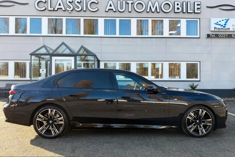 BMW 750 (Seria 7) din 2023 cu 17.188 km - oferta BMW242432 - foto 4