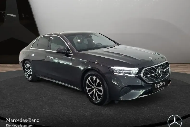 Mercedes-Benz E 220 (Clasa E) din 2025 cu 7.909 km - oferta MER242435 - foto 3