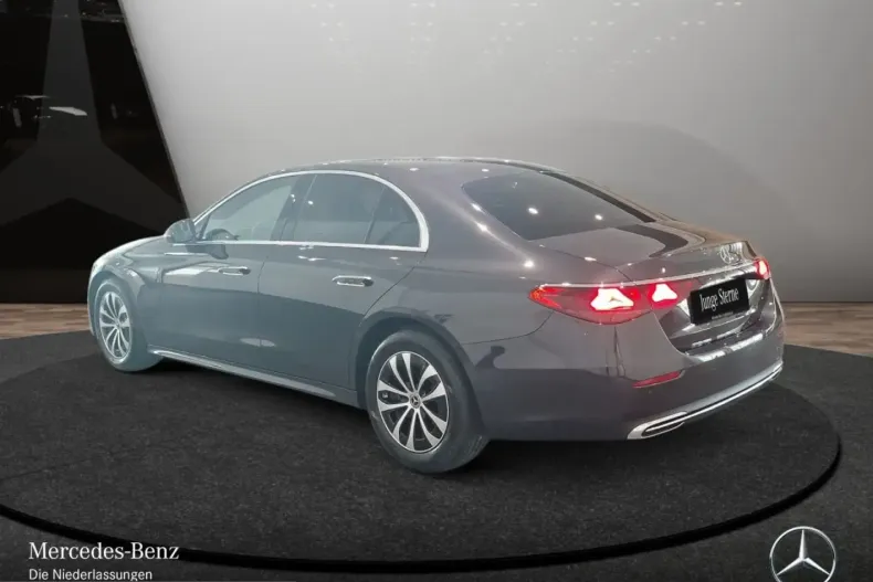 Mercedes-Benz E 220 (Clasa E) din 2025 cu 7.909 km - oferta MER242435 - foto 6