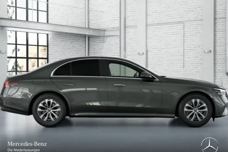 Mercedes-Benz E 220 (Clasa E) din 2025 cu 7.909 km - oferta MER242435 - foto 7
