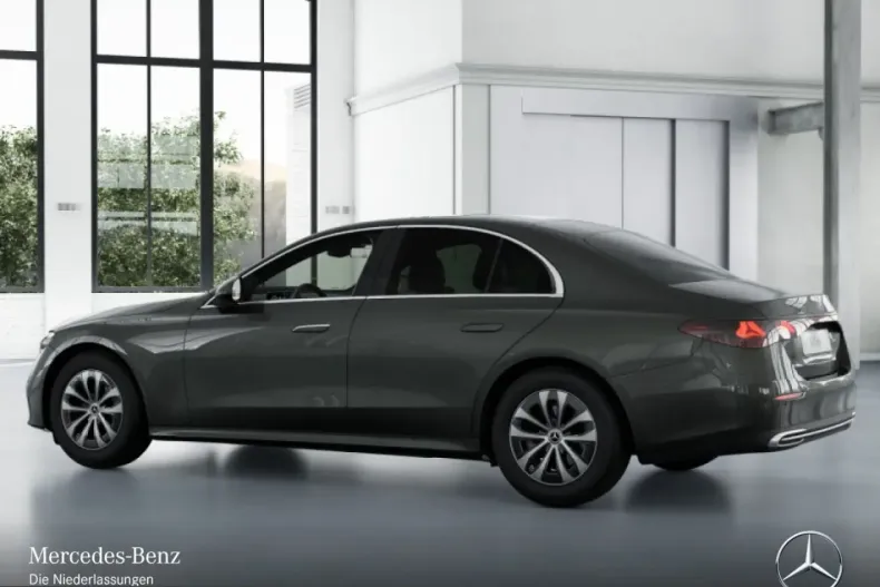 Mercedes-Benz E 220 (Clasa E) din 2025 cu 7.909 km - oferta MER242435 - foto 8