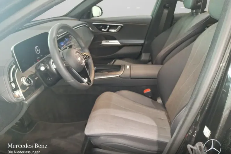 Mercedes-Benz E 220 (Clasa E) din 2025 cu 7.909 km - oferta MER242435 - foto 11